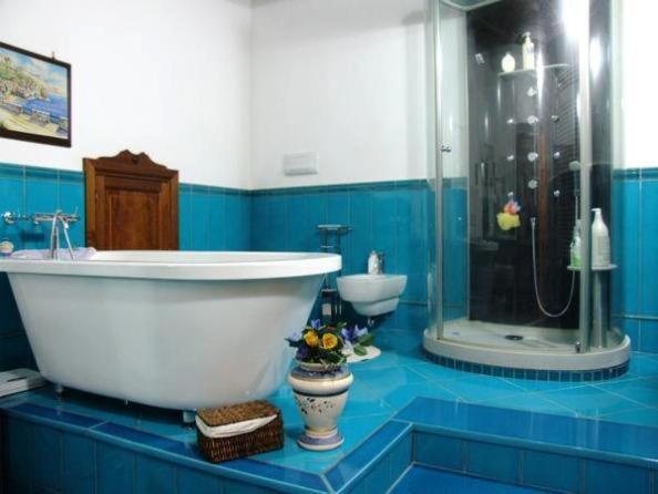Bed And Breakfast Adelberga Salerno Exterior photo